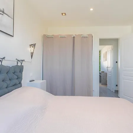 Apartment 57m² Neuf Proche Du Centre Parking Saint-Raphael (Var)