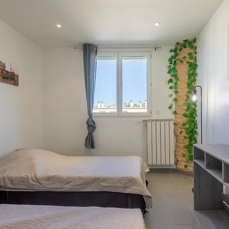 57m² Neuf Proche Du Centre Parking Apartament Saint-Raphaël